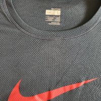 Оригинална тениска Nike размер L , снимка 2 - Тениски - 45537330