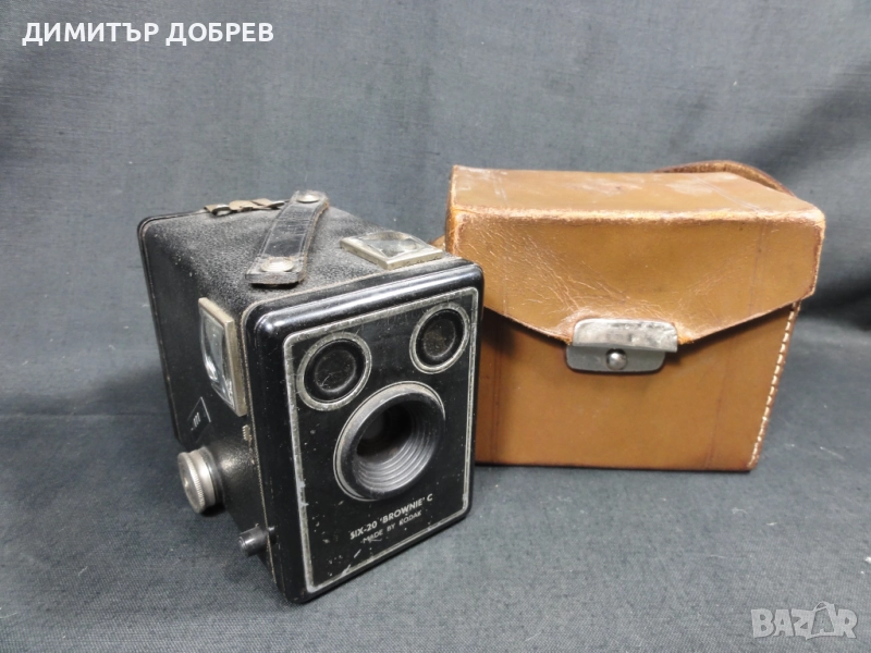 СТАР РЕТРО ФОТОАПАРАТ KODAK SIX-20 BROWNIE C BOX CAMERA ENGLAND , снимка 1