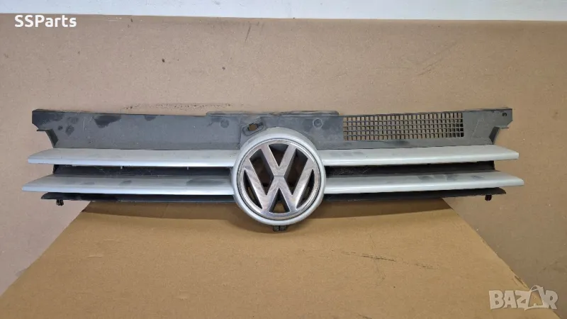VW Golg IV (1997-2005) - Радиаторна решетка с емблема , снимка 1