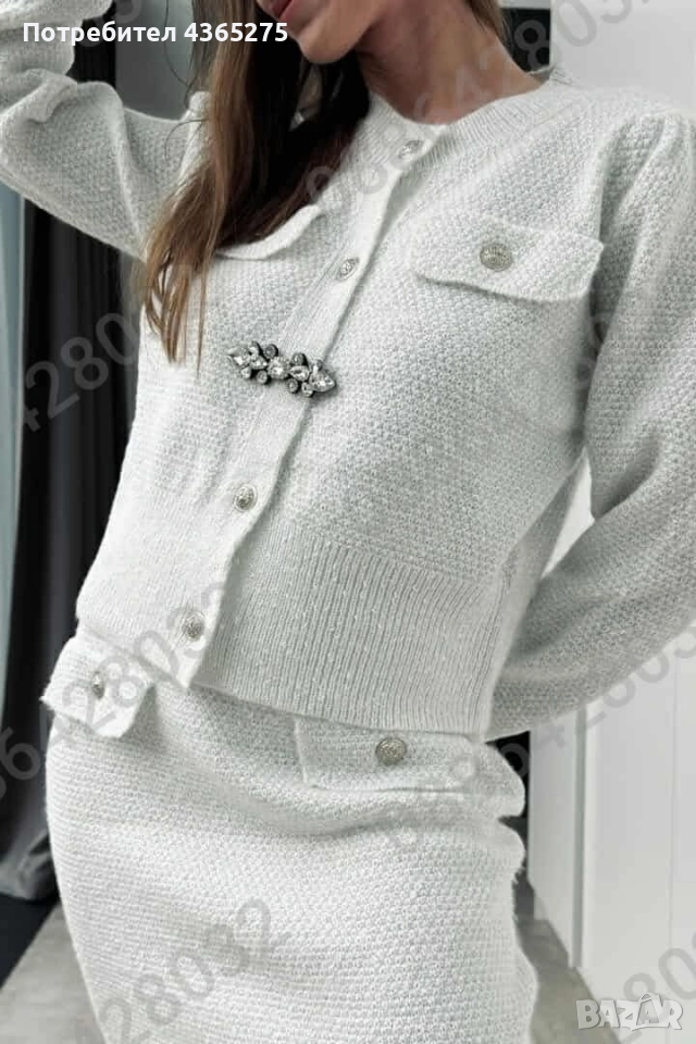 страхотен комплект от сако и пола с акцент бройка с камъни, снимка 1