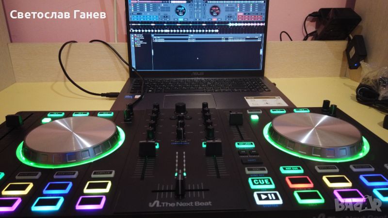 The Next Beat By Tiësto LX1 DJ Controller, снимка 1