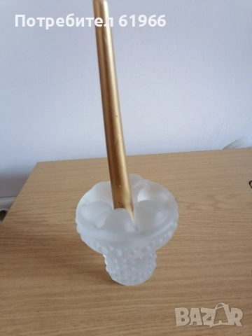 Красив масивен свещник! 