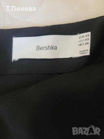 Пола-панталoнки bershka., снимка 2 - Поли - 52013367