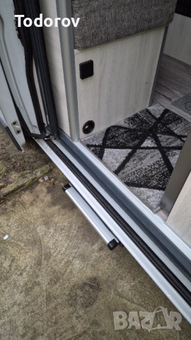 Електрическо стъпало, снимка 2 - Каравани и кемпери - 49613492