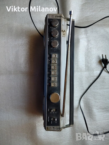 Радиокасетофон, снимка 3 - Радиокасетофони, транзистори - 52919636