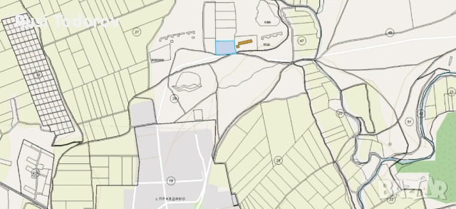 6.1 дка до действаща ФЕРМА, 500 метра от регулация, лице на ПЪТ! Идеален за ФЕЦ, Пчелин или Градина, снимка 2 - Парцели - 53454317