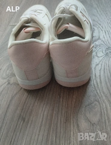 Дамски спортни обувки , снимка 3 - Дамски ежедневни обувки - 51151801