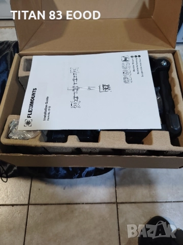 стойка за два монитора от Fleximounts, снимка 3 - Стойки, 3D очила, аксесоари - 52085413