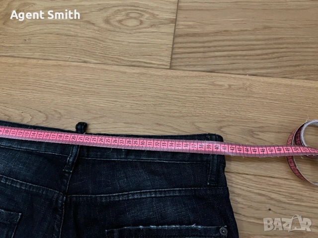 Оригинални дънки Dsquared2, снимка 8 - Дънки - 53474807