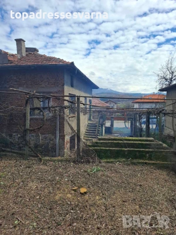 къща с двор - с. Блажиево /до гр. Дупница/, снимка 6 - Къщи - 53859332