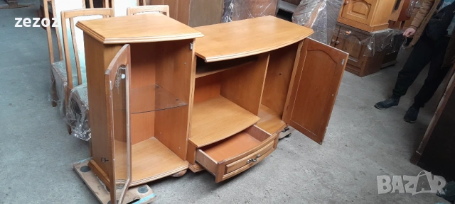 Шкаф с витринка №222, снимка 2 - Шкафове - 53185857