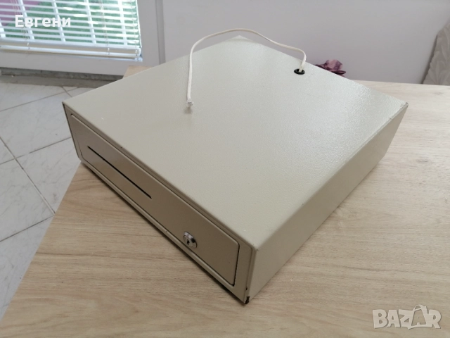 Касово чекмедже към касов апарат, снимка 3 - Оборудване за магазин - 52663829