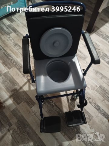 Тоалетен стол за възрасни , снимка 1 - Столове - 45294646