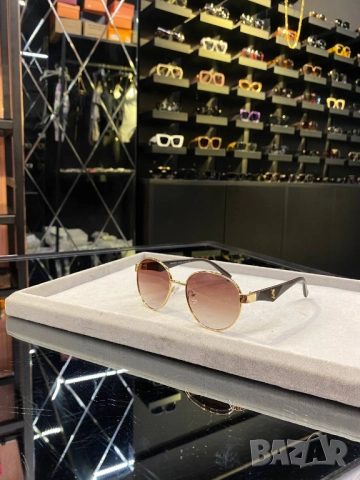 очила с черен обикновен калъф и ув защита ray ban ysl saint laurent, снимка 9 - Слънчеви и диоптрични очила - 51443104