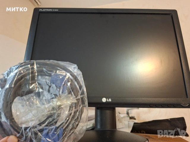 Монитор LG19, снимка 2 - Монитори - 53262333