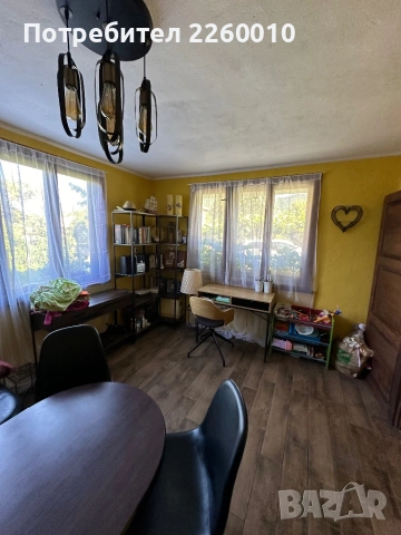 Двуетажна къща в село Голец, снимка 2 - Къщи - 53569308