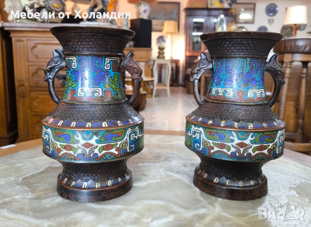 две японски вази Клоасон от 19-ти век, снимка 2 - Антикварни и старинни предмети - 52524839