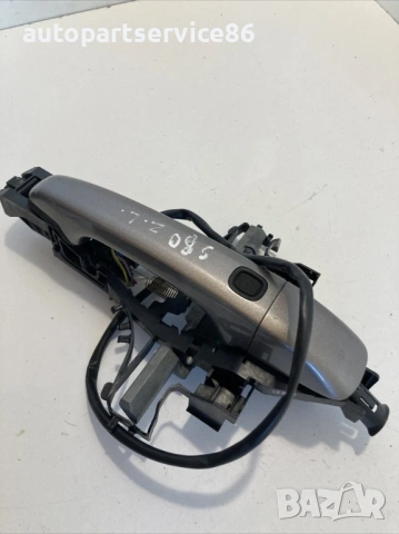 Задна лява външна дръжка сива за Volvo S80 2400CC (2009) 30784205, снимка 2 - Части - 54054168