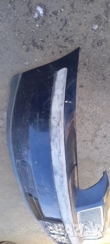 Предна броня Volvo V70, снимка 3 - Части - 52956711