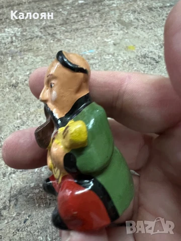 Украински казак малка керамична фигурка , снимка 2 - Декорация за дома - 51413266