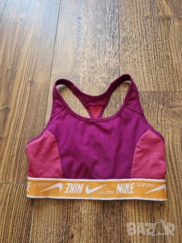Страхотен дамски сет NIKE размер S / M , снимка 4 - Спортни екипи - 51764464