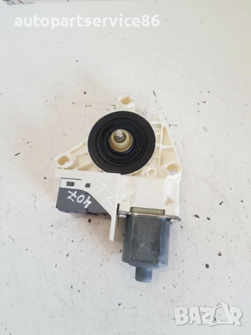 Мотор за заден ляв прозорец врата за Peugeot 407 2.2 (2006) 0130822201, 9646595680, снимка 2 - Части - 53737255