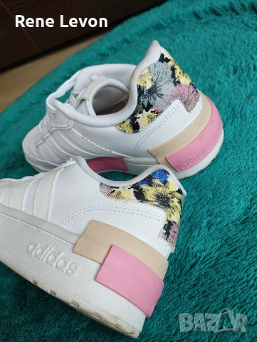 Маратонки Адидас 