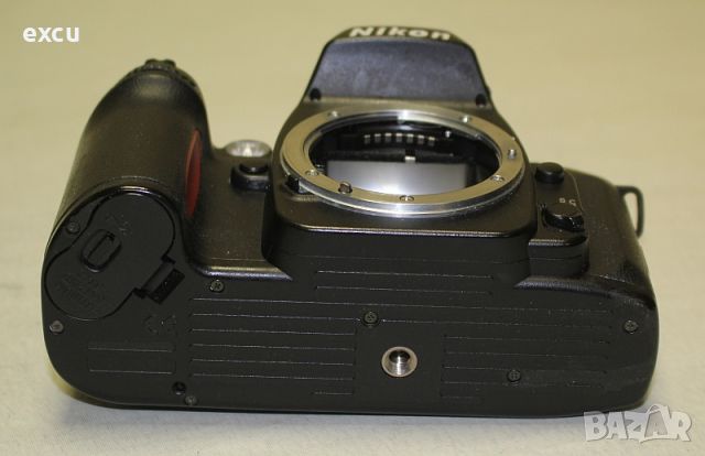 Фотоапарат Nikon F80, снимка 4 - Фотоапарати - 46456263