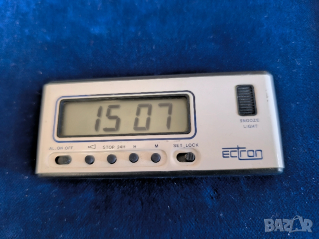 2 вносни малки винтидж часовника с аларма , снимка 5 - Антикварни и старинни предмети - 53395279