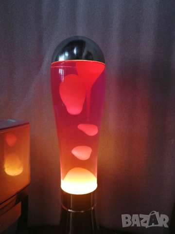 Лава лампа, снимка 9 - Настолни лампи - 53039511