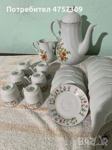 Винтидж порцеланови сервизи със златен кант – 2 комплекта – 60–70та година., снимка 6 - Сервизи - 53670332