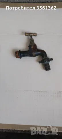 Стар бронзов кран за вода, снимка 1