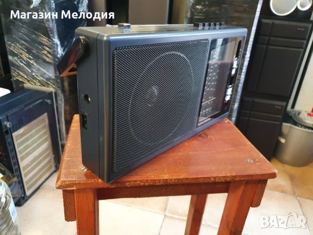 Радио Grundig Music Boy 165a В отлично техническо и визуално състояние., снимка 9 - Радиокасетофони, транзистори - 46660203