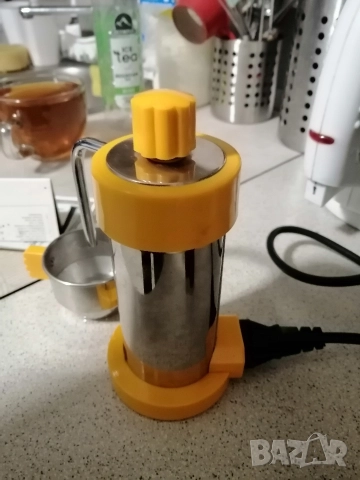 Ретро, италианска кафеварка VELOX, снимка 3 - Кафемашини - 52850024