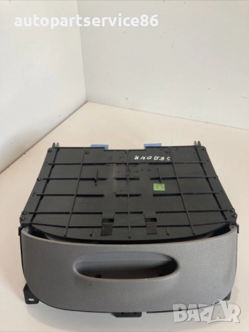 Държач за чаши за KIA Carnival 2.9 CRDi (2006–2012) 84620-4D800, снимка 2 - Части - 53198677