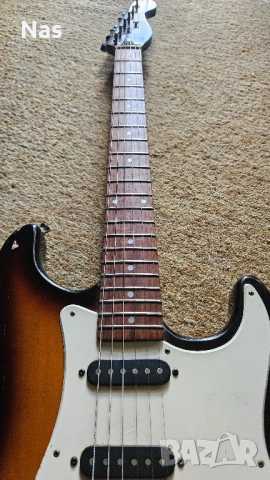 Продавам електрическа китара, снимка 6 - Китари - 54246444