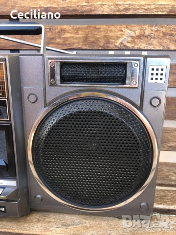 Радиокасетофон HITACHI TRK 2200E, снимка 6 - Радиокасетофони, транзистори - 53465658