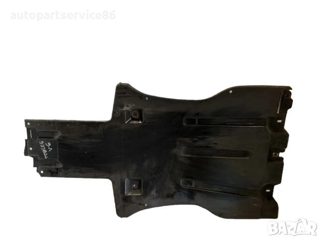 Защитен капак под купето за Volkswagen Touareg 3.0 Tdi (2009) 7L8825231A