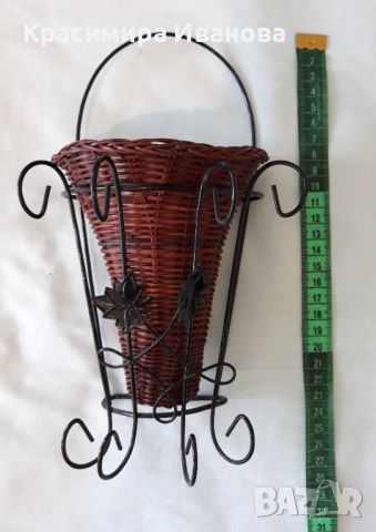 Стенна плетена вазичка , снимка 1 - Вази - 46419761