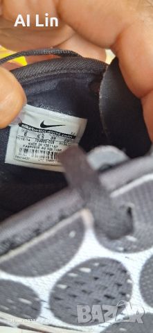 Дамски маратонки Nike , снимка 2 - Маратонки - 46724582