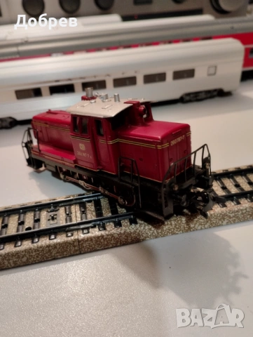 Дизелов локомотив Marklin, снимка 2 - Колекции - 53926150