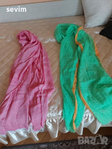 Два шала в свежи цветове , снимка 1 - Шалове - 45717982