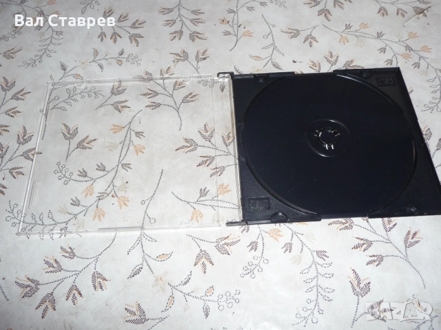 Кути и стелаж за СД, снимка 2 - За дома - 53568993