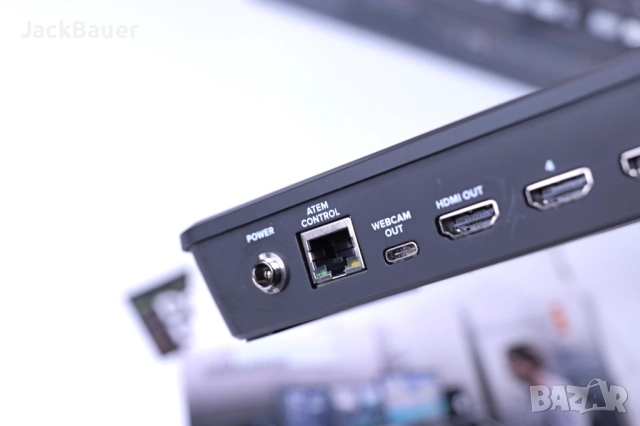 Blackmagic design ATEM Mini видео смесител за Live излъчвания, снимка 4 - Камери - 52771520