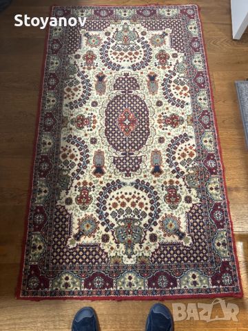 Продавам малък вълнен персийски килим 95х170 см., снимка 1 - Килими - 45811312