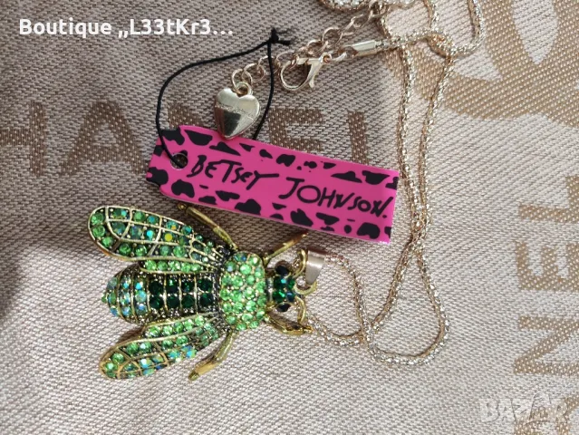 Колие Betsey Johnson, снимка 4 - Колиета, медальони, синджири - 46873948