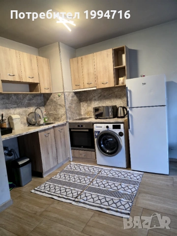 Просторен апартамент с паркомясто , снимка 15 - Стаи под наем - 41604219