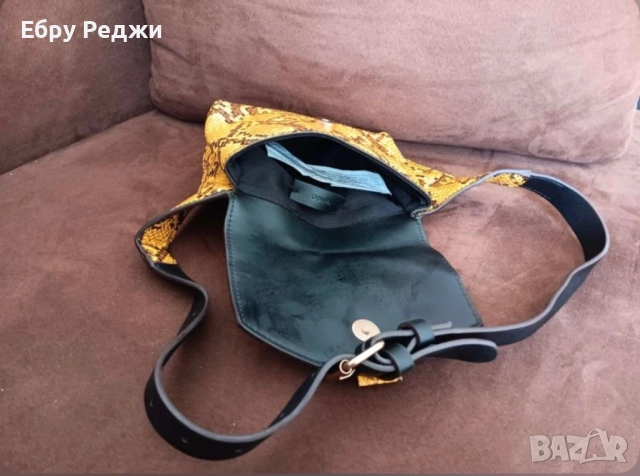 Дамски чанти, снимка 2 - Чанти - 51952217