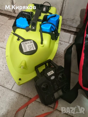 Лодка за захранка D18 с GPS ТОП ЦЕНА с 3 батерии