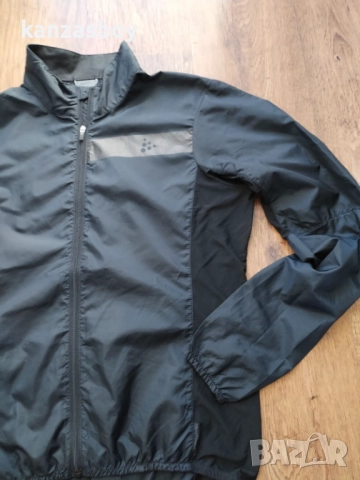Craft Essence Light Wind - страхотна мъжка ветровкa Л, снимка 4 - Спортни дрехи, екипи - 51813368